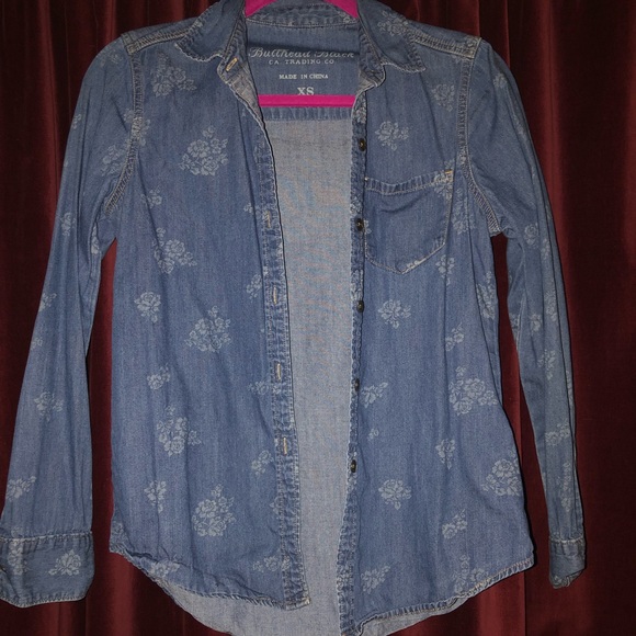 ⚡️Pacsun floral chambray shirt⚡️ - Picture 2 of 4